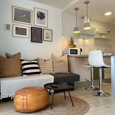 Lägenhet Stylish And Comfortable One Bedroom With Sea View *