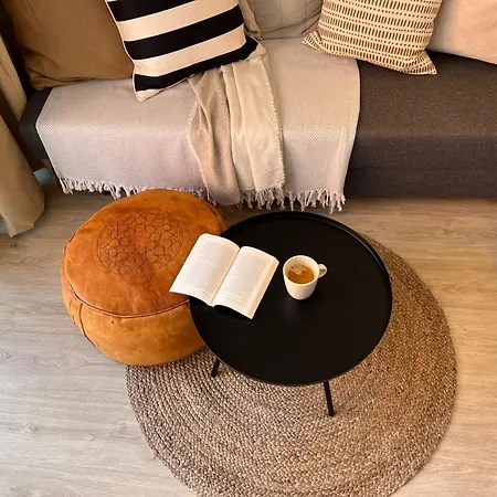 Stylish And Comfortable One Bedroom With Sea View Apartment