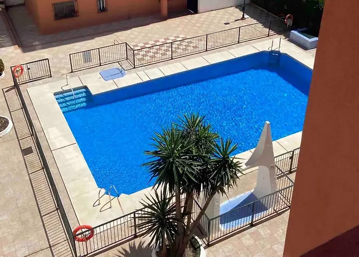 Stylish And Comfortable One Bedroom With Sea View *