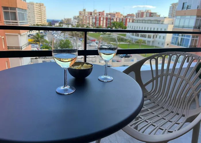 Lägenhet Stylish And Comfortable One Bedroom With Sea View